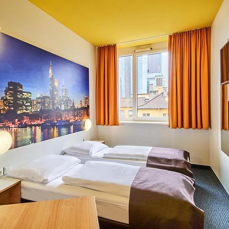 B&B Hotel Frankfurt-Hbf Φραγκφούρτη Εξωτερικό φωτογραφία
