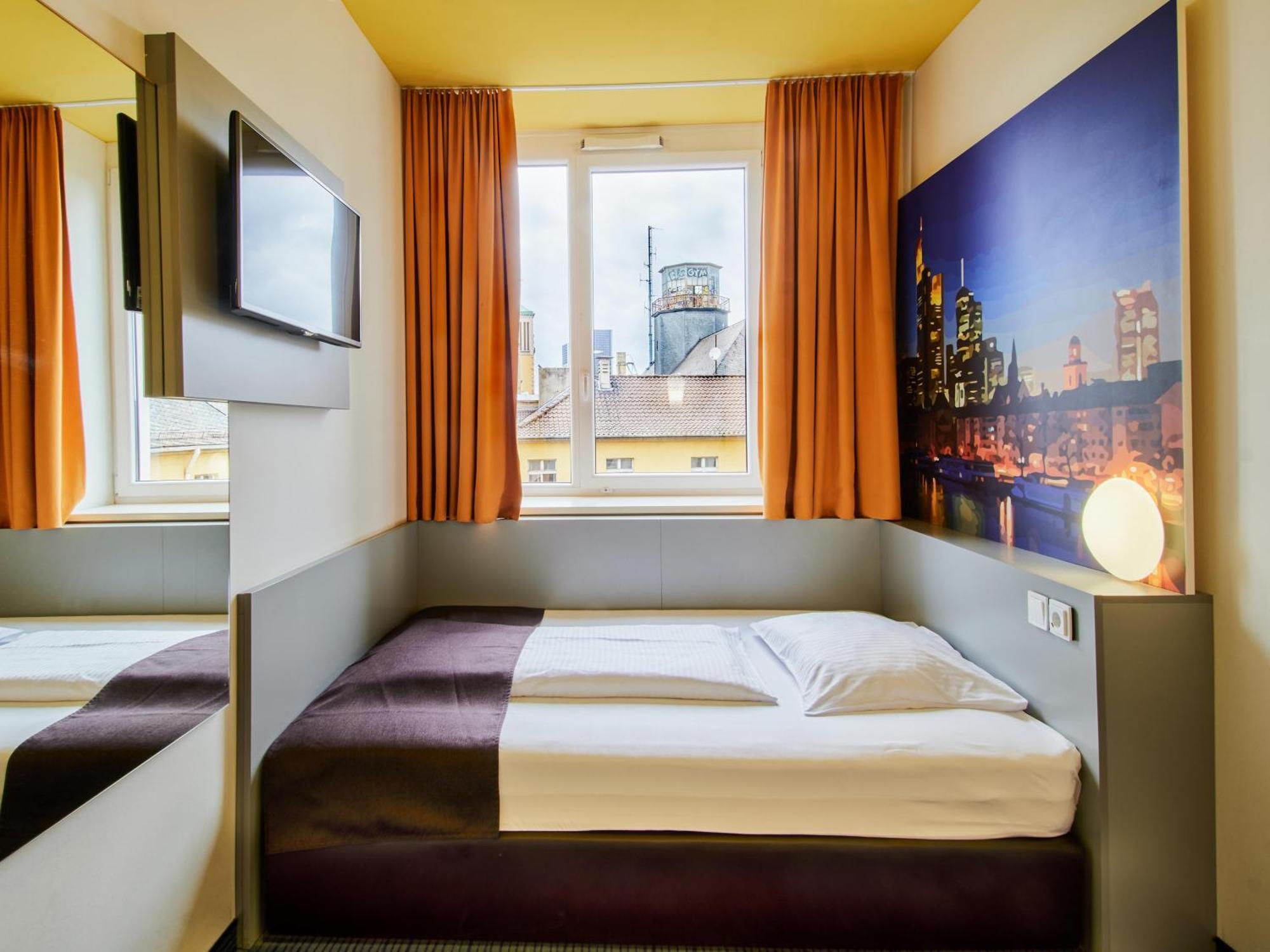 B&B Hotel Frankfurt-Hbf Φραγκφούρτη Εξωτερικό φωτογραφία