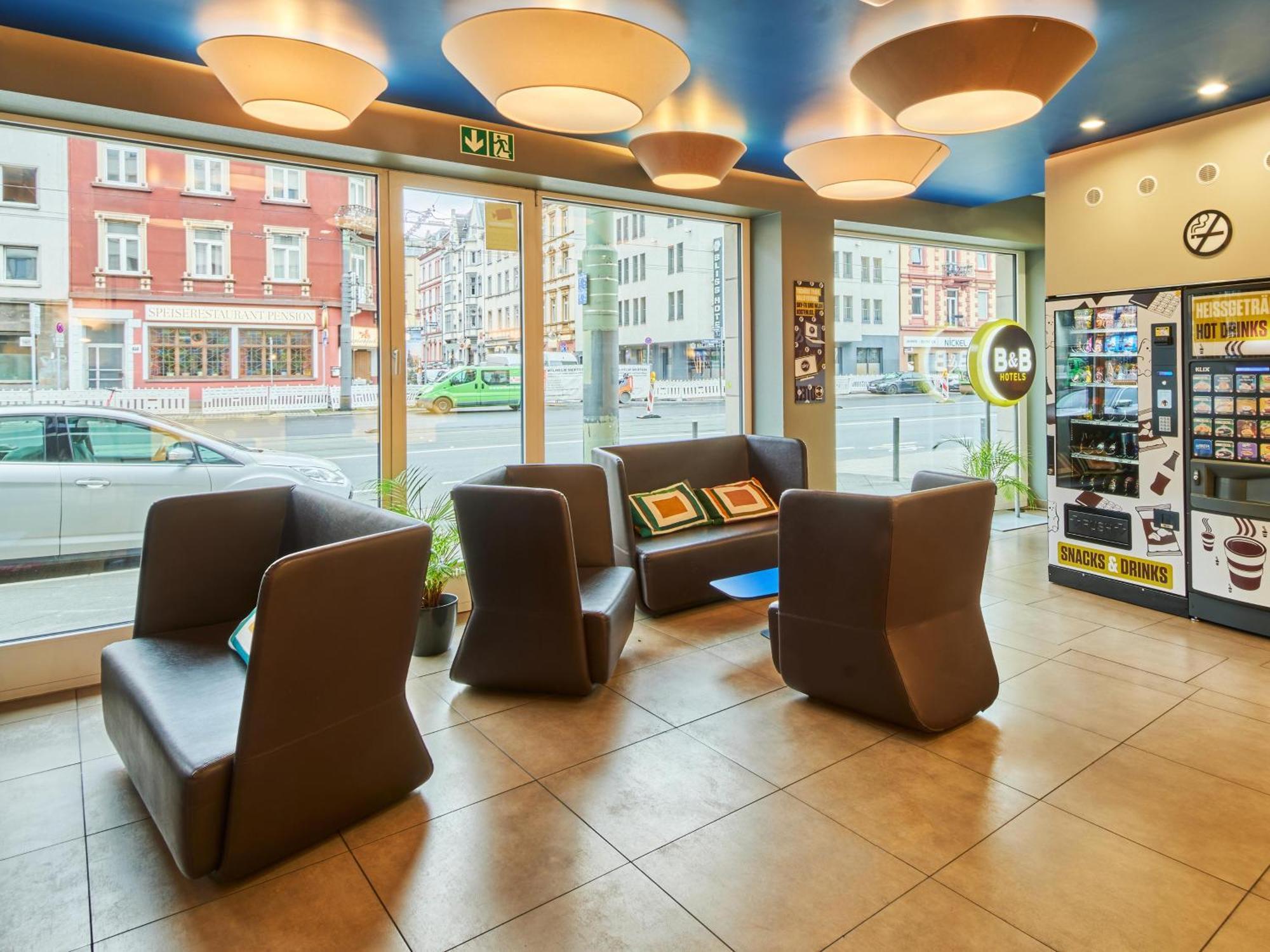 B&B Hotel Frankfurt-Hbf Φραγκφούρτη Εξωτερικό φωτογραφία