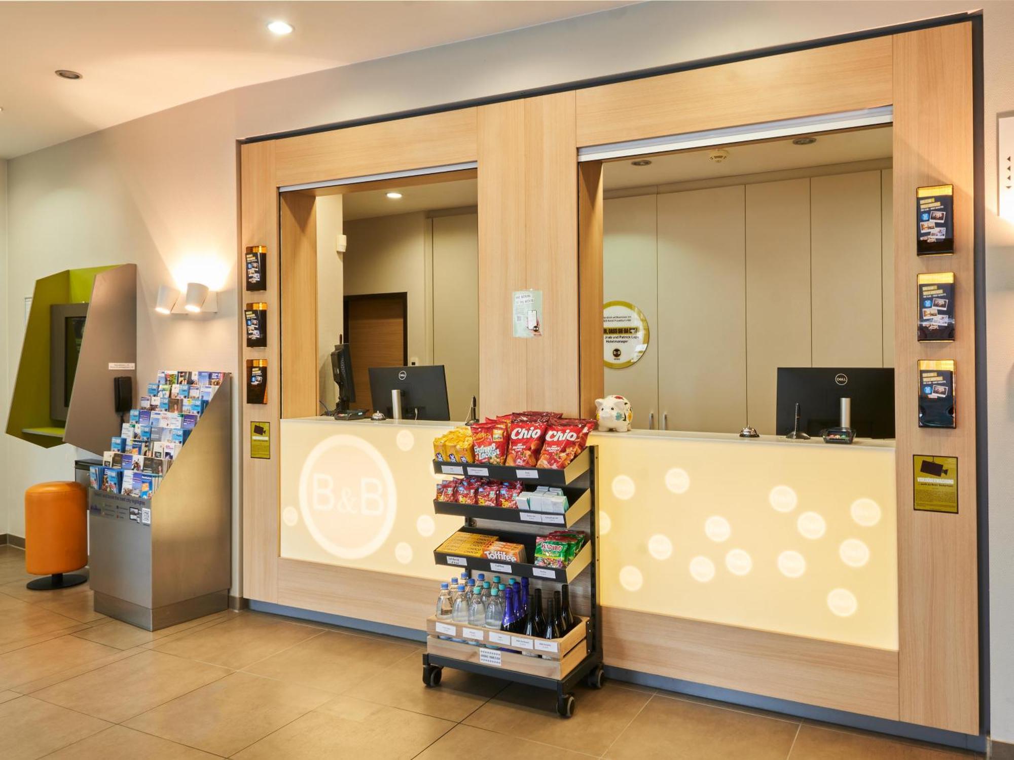 B&B Hotel Frankfurt-Hbf Φραγκφούρτη Εξωτερικό φωτογραφία