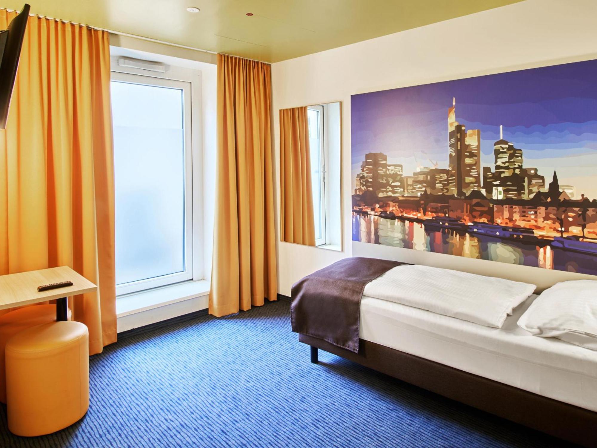 B&B Hotel Frankfurt-Hbf Φραγκφούρτη Εξωτερικό φωτογραφία