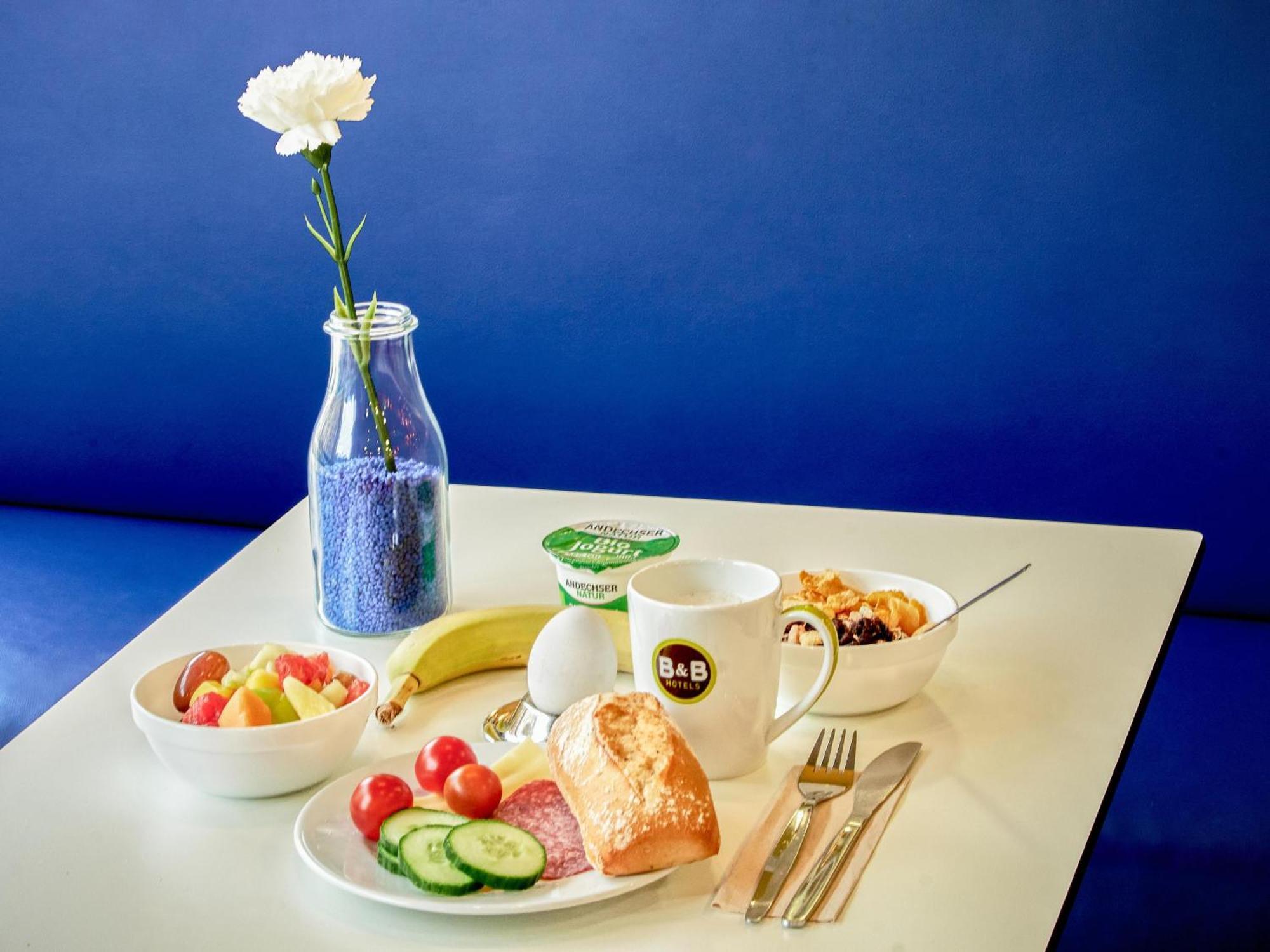 B&B Hotel Frankfurt-Hbf Φραγκφούρτη Εξωτερικό φωτογραφία